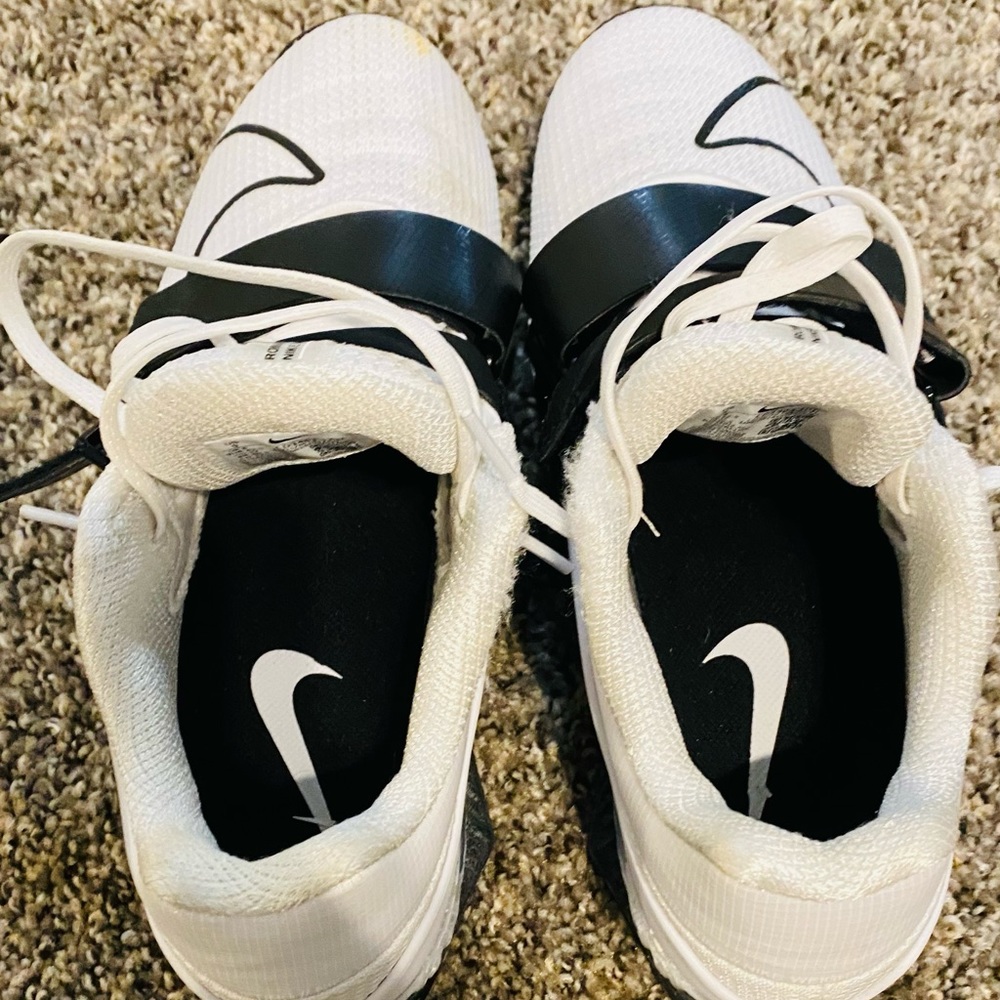 Nike Romaleos 4 men’s weightlifting/training shoe.